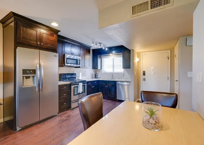 Holiday home Walk To Everything! Pet-friendly Old Town Scottsdale