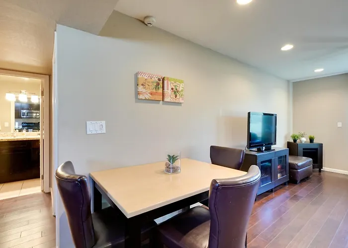 Walk To Everything! Pet-friendly Old Town *