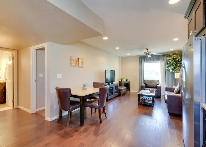 Holiday home Walk To Everything! Pet-friendly Old Town Scottsdale