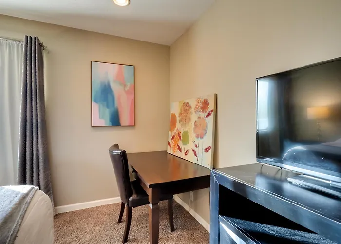 Walk To Everything! Pet-friendly Old Town *